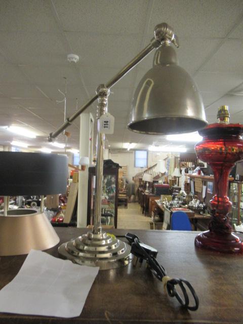 LAURA ASHLEY LAMP Image