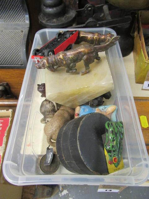 BOX OF COLLECTABLES Image