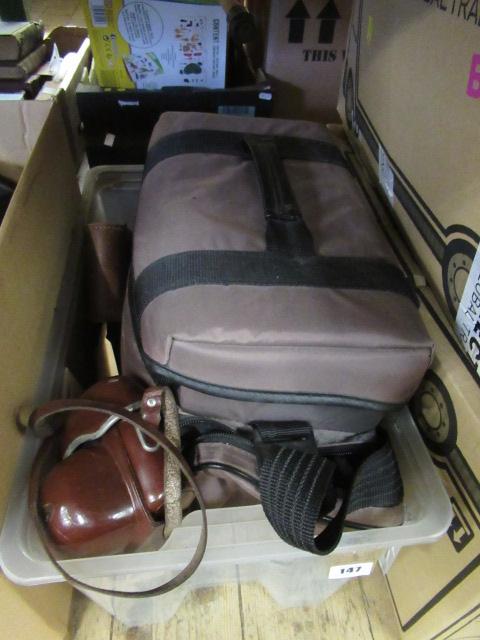 BOX OF CAMERAS AND CAMCORDERS Image