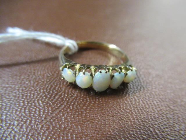 FIVE STONE OPAL RING Image