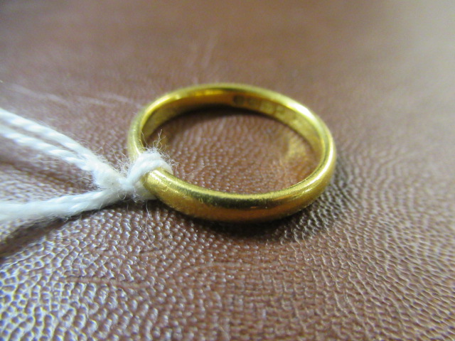 22CT GOLD RING Image