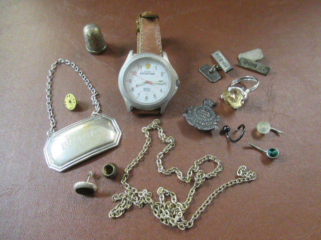 QUANTITY OF SILVER INCLUDING CUFFLINKS AND A WATCH Image