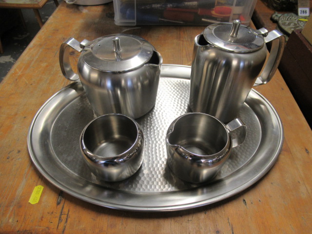 OLD HALL FIVE PIECE TEASET Image