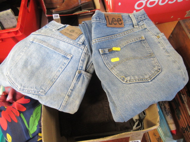 BOX OF WRANGLER LEE AND OTHER DEMIN JEANS Image