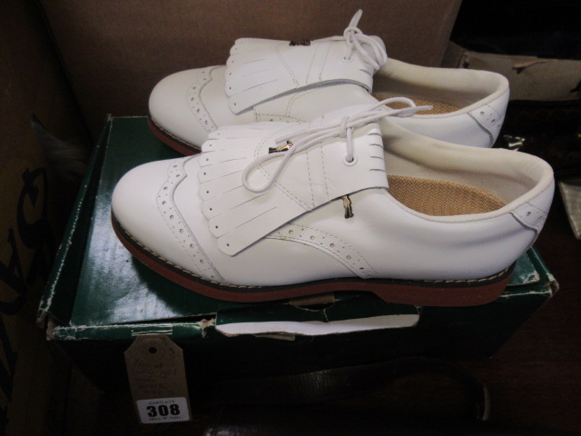 PAIR OF LADIES GOLF SHOES BNIB SIZE 5 Image