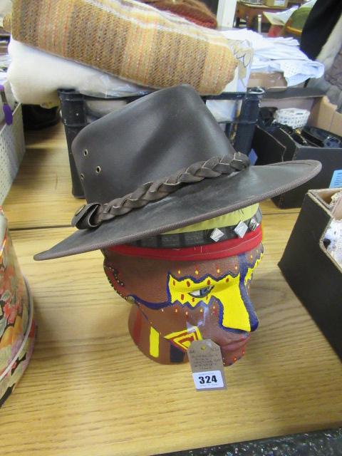 AUSTRALIAN STYLE LEATHER HAT AND DISPLAY HEAD Image
