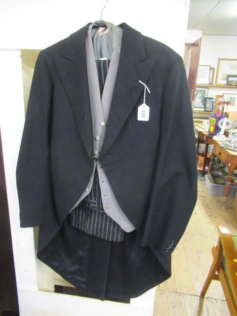 1920S SHEEN AND KENNEDY TAIL SUIT Image