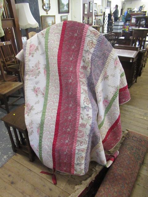 VINTAGE STYLE QUILT Image