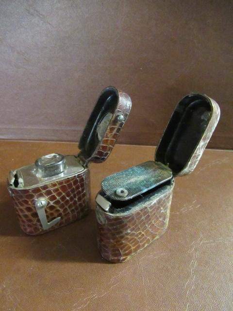ANTIQUE TRAVELLING INKWELL ETC Image