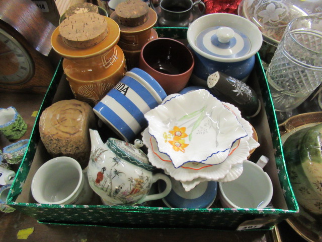 BOX OF SHELLEY AND OTHER CERAMICS Image