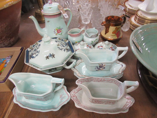 QUANTITY OF SOLYX WARE Image