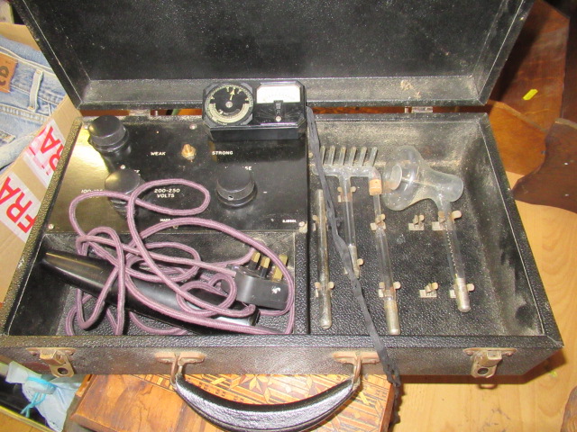 HAIR FOLICLE DEVICE AND LIGHT METER Image