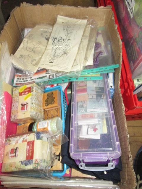 BOX OF ARTS AND CRAFTS MATERIALS Image