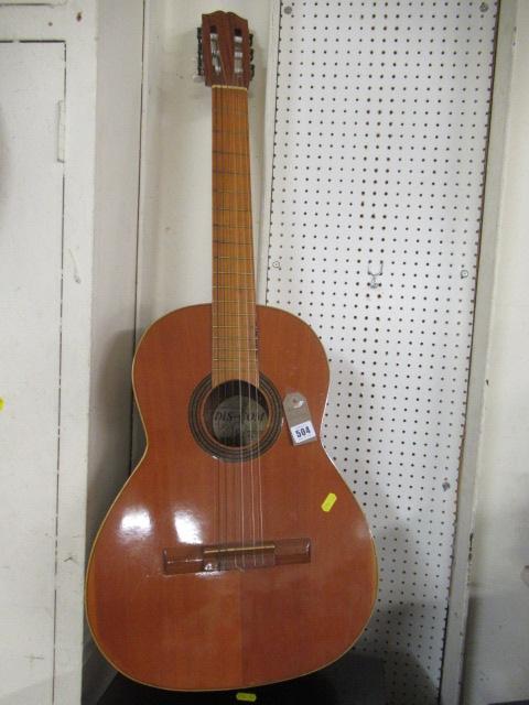 ACOUSTIC GUITAR Image