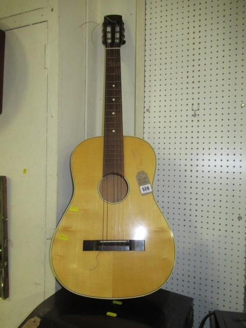 ACOUSTIC GUITAR Image