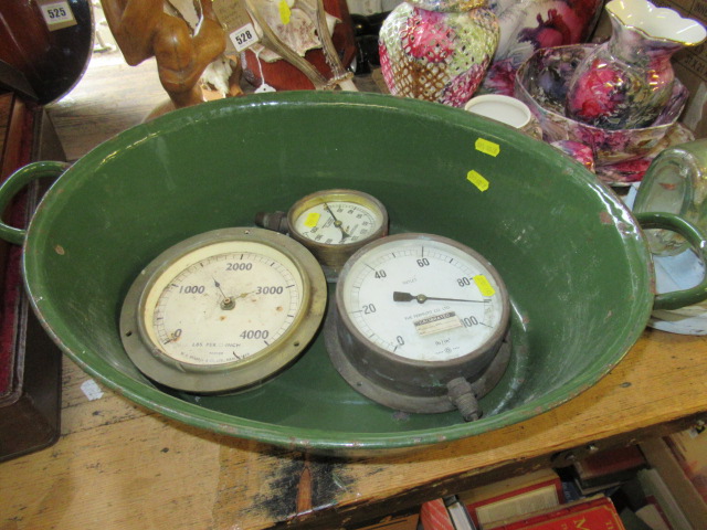 GREEN ENAMEL TIN AND THREE BRASS PRESSURE GAUGES Image