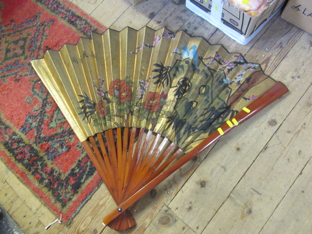 LARGE CHINESE FAN Image