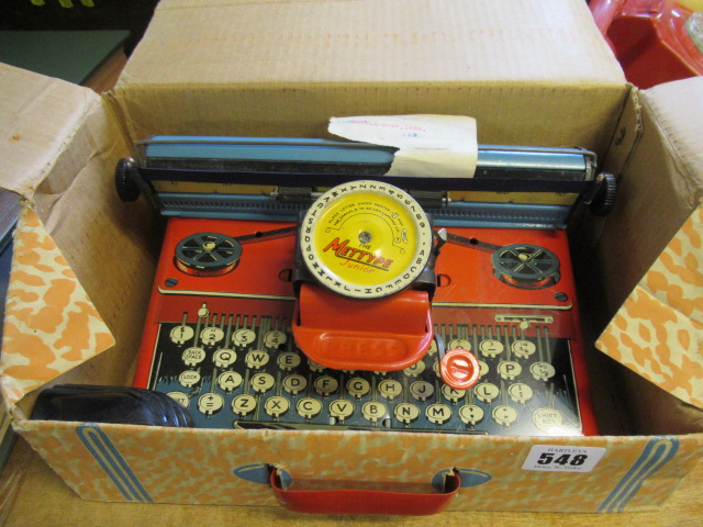 METTYPE JUNIOR TIN PLATE TYPEWRITER Image