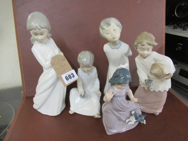 THREE NAO FIGURES AND TWO OTHERS Image