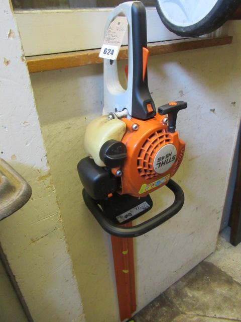 STIHL PETROL HEDGE TRIMMER Image