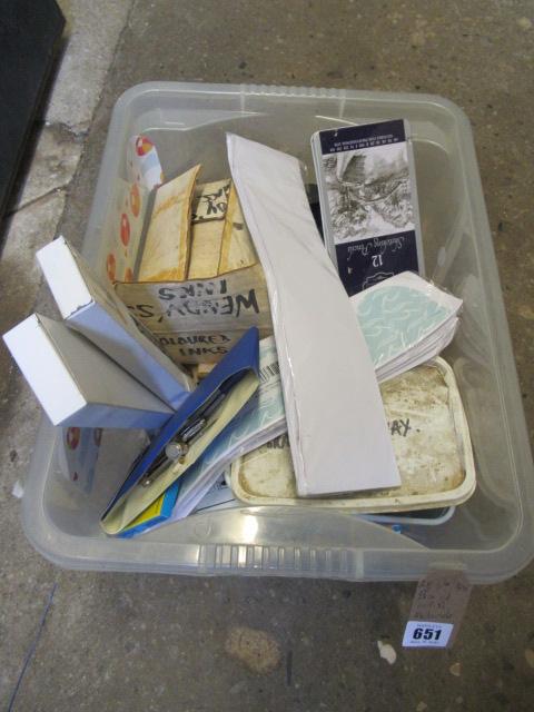 BOX OF ARTISTS MATERIALS Image