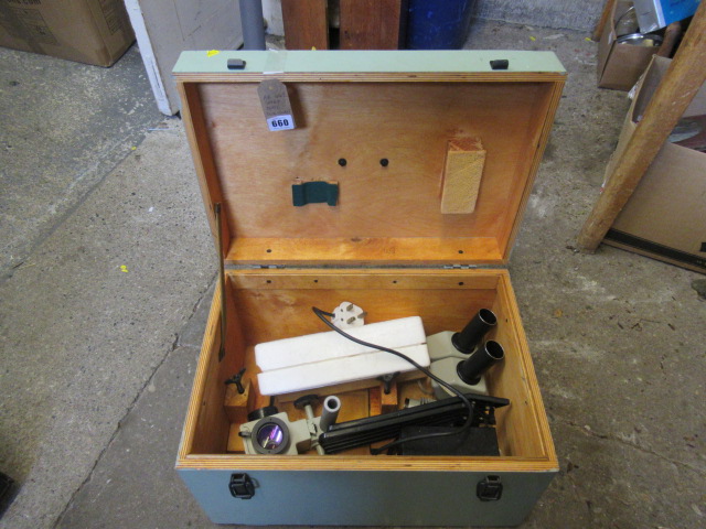 CASED OPTICAL INSTRUMENT Image
