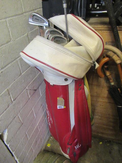 RED GOLF BAG WITH HOWSON CLUBS ETC Image