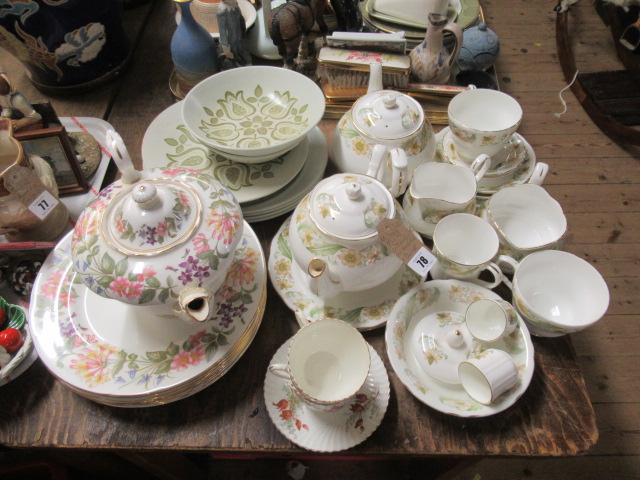 QUANTITY OF MAIDSTONE DUCHESSE AND OTHER CERAMICS Image