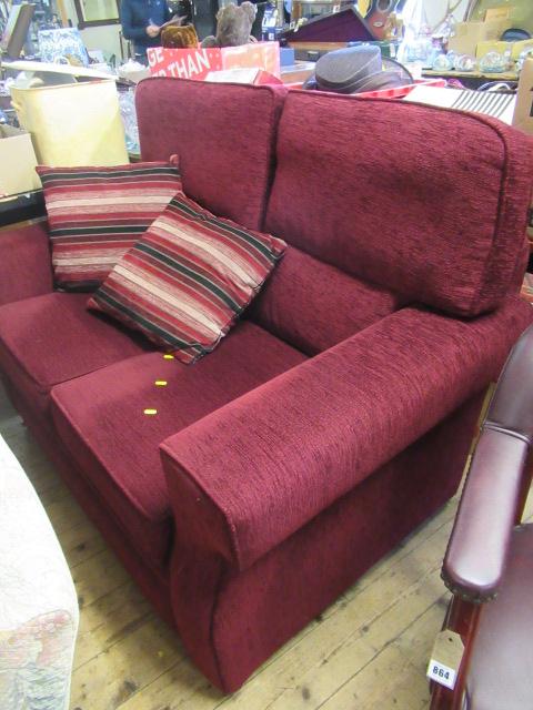 CLARET TWO SEATER SETTEE Image