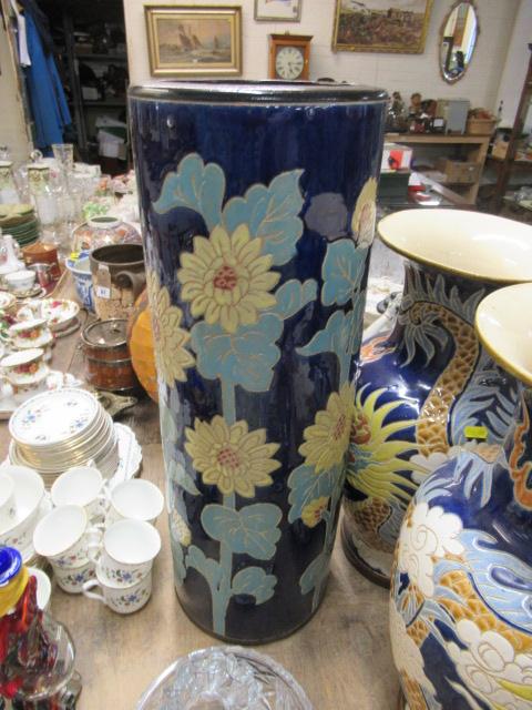 FLORAL POTTERY STICK STAND Image