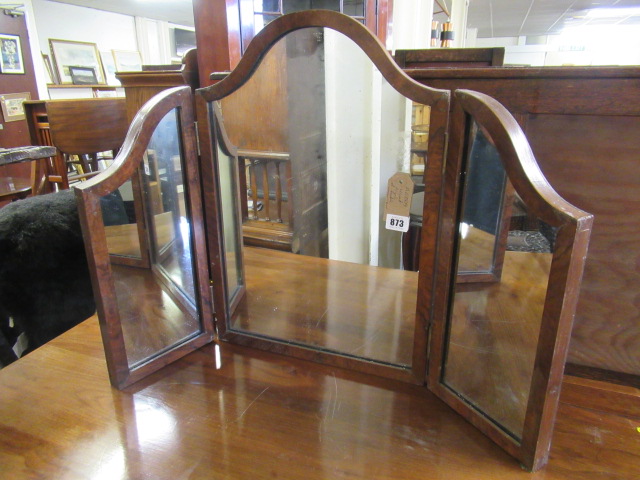 WALNUT TRIPLE DRESSING TABLE MIRROR Image