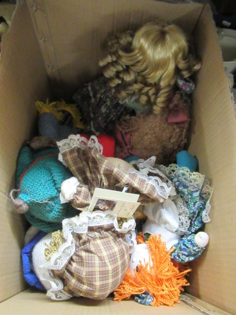 BOX OF SOFT TOYS Image
