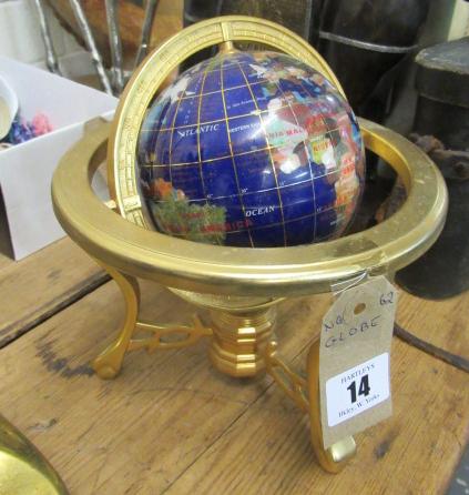 SMALL TABLE GLOBE Image