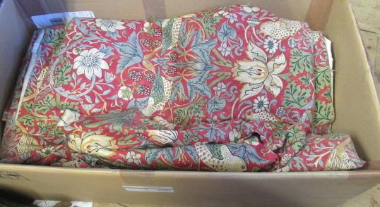 PAIR OF WILLIAM MORRIS STRAWBERRY THIEF CURTAINS Image