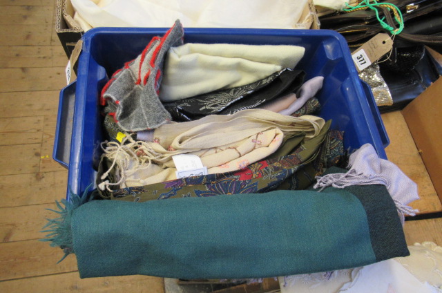 QUANTITY OF PASHMINAS AND OTHER SCARVES Image