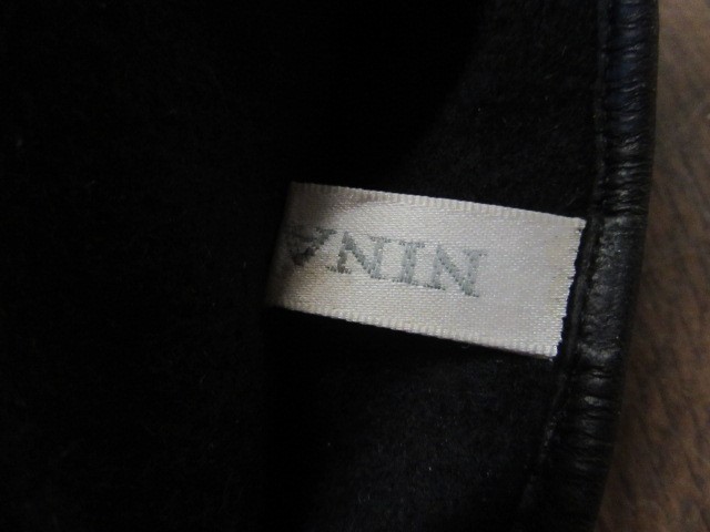 FOUR PAIRS OF GENTS LEATHER AND SUEDE GLOVES Image