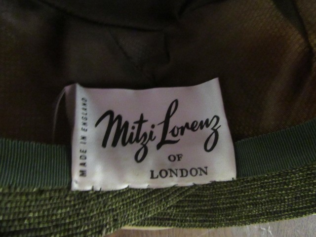 VINTAGE MITZI LORENZ SPRING HAT IN BAINBRIDGES BOX Image