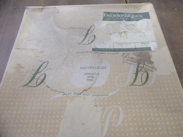 VINTAGE MITZI LORENZ SPRING HAT IN BAINBRIDGES BOX Image