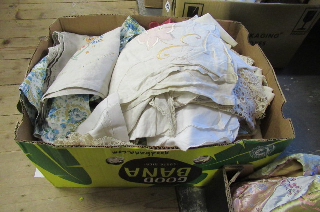 BOX OF LINEN Image