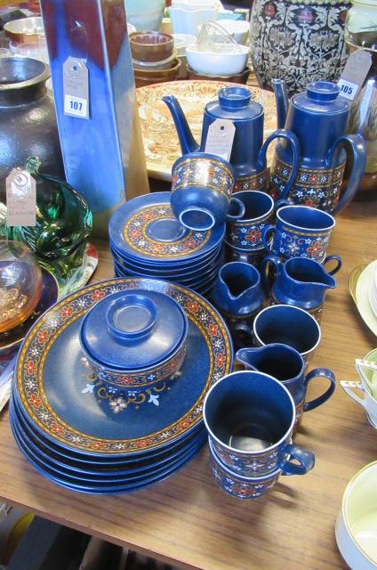 QUANTITY OF WEST GERMAN TEA WARE Image