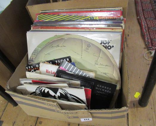 QUANTITY OF LP AND 45 RECORDS Image