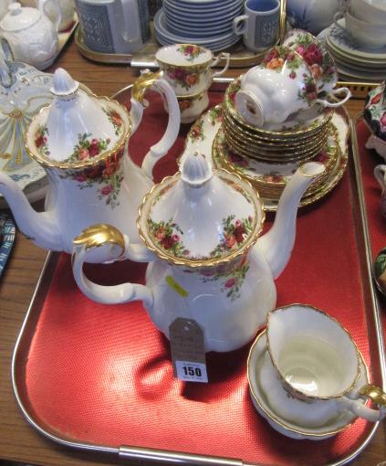 ROYAL ALBERT OLD COUNTRY ROSES TEA WARE Image