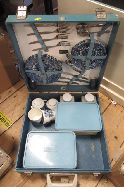 BREXTON PICNIC SET Image