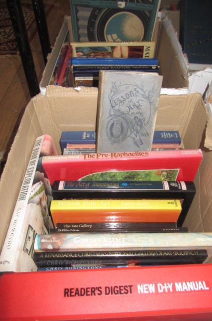 TWO BOXES OF HARD BACK HISTORY OF ART BOOKS ETC Image