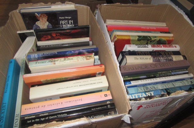 TWO BOXES OF HARD BACK HISTORY OF ART BOOKS Image
