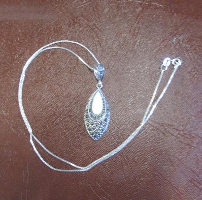 PEARL AND MARCASITE PENDANT ON SILVER CHAIN Image