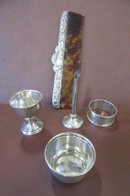 COLLECTION OF SILVER ITEMS Image