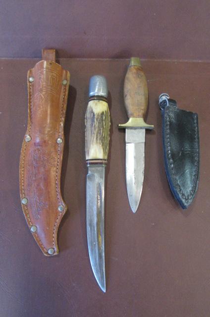 TWO KNIVES Image