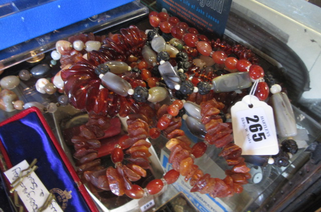 AMBER AND HARDSTONE NECKLACES Image