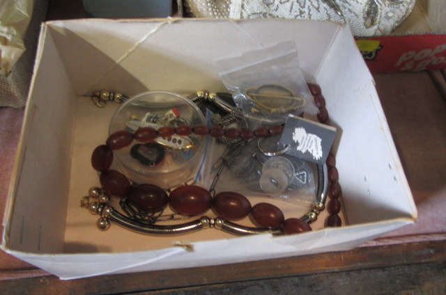 BOX OF COSTUME JEWELLERY ETC Image